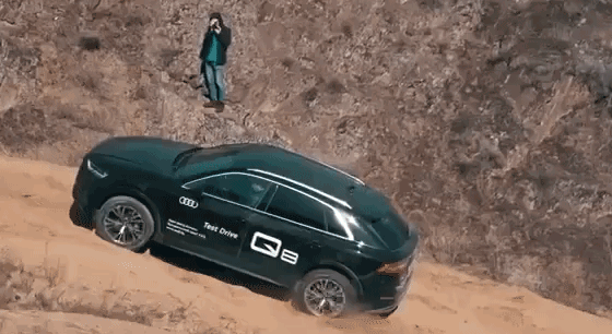 Audi Q7/Q8, Mercedes GLE, BMW X5/X6, Volvo XC90, Lexus RX And Range Rover Sport Compete In Off-Road Trial