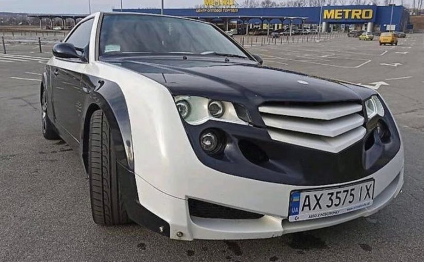 There’s A Mercedes-Benz W124 Hiding Under These Weird Modifications