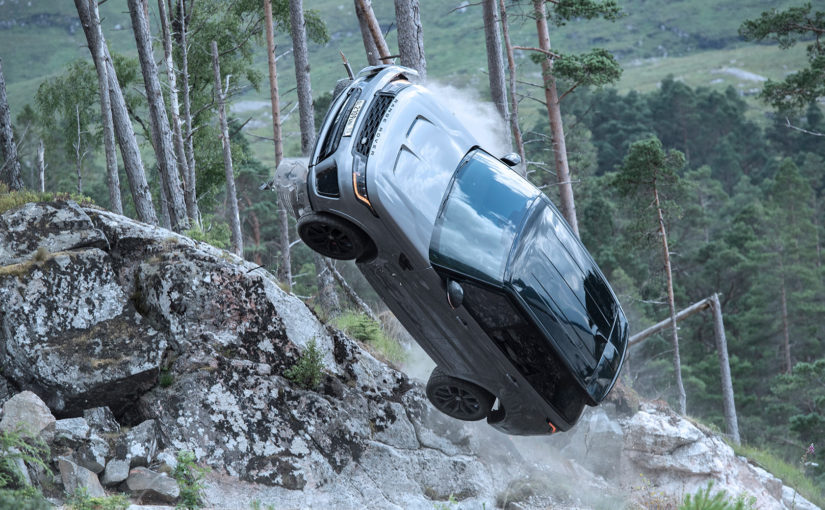 Go Behind-The-Scenes Of James Bond’s Off-Road Chase Starring Two Range Rover Sport SVRs
